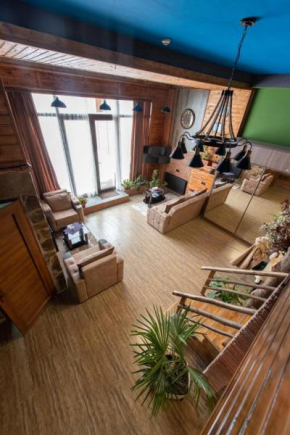 Evdo Apartments Loft2 Wooden House